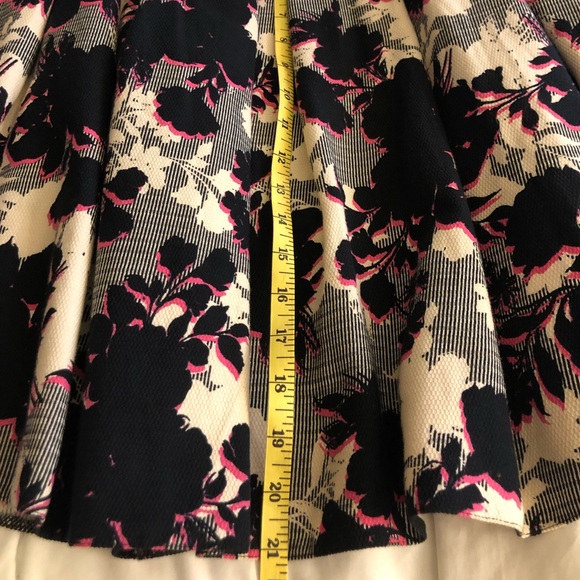 Floral skirt - Picture 6 of 6